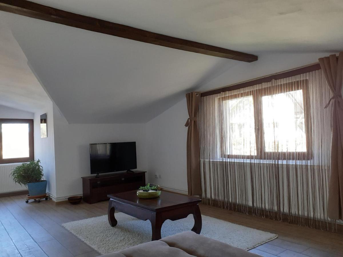 R-House Apartment บราชอฟ ภายนอก รูปภาพ